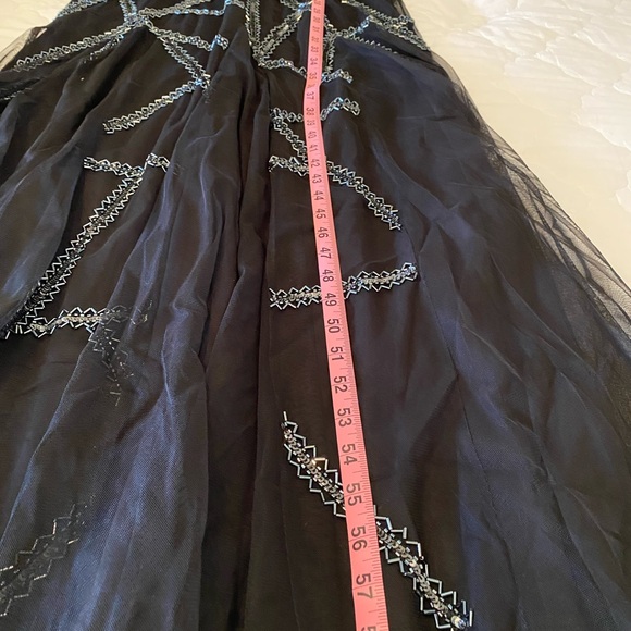 NWT Adrianna Papell Black Beaded Short Sleeve Long Formal Gown Size 4 - Picture 11 of 11